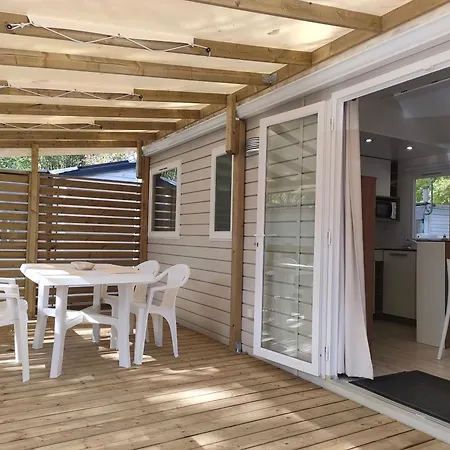 Farniente En Cevennes Kamp alanı