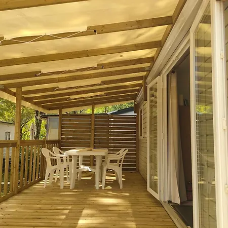 Farniente En Cevennes Kamp alanı